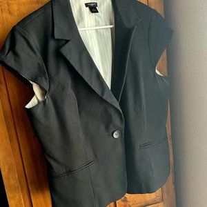 Ann Taylor - Cap Sleeve Blazer. Size 16. Lined. Gently used